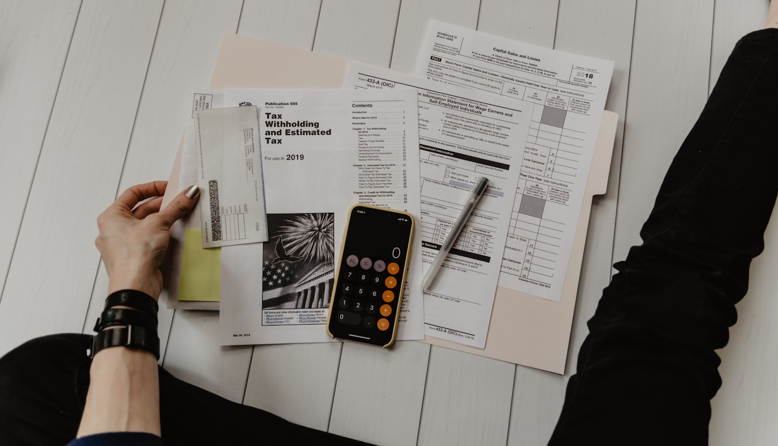 How to Build an Emergency Fund From Scratch When You're Broke